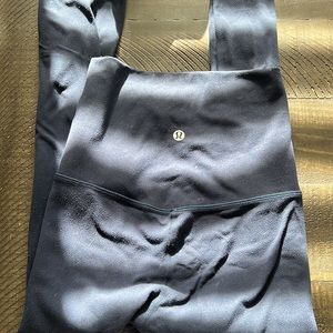 Lululemon align cropped navy